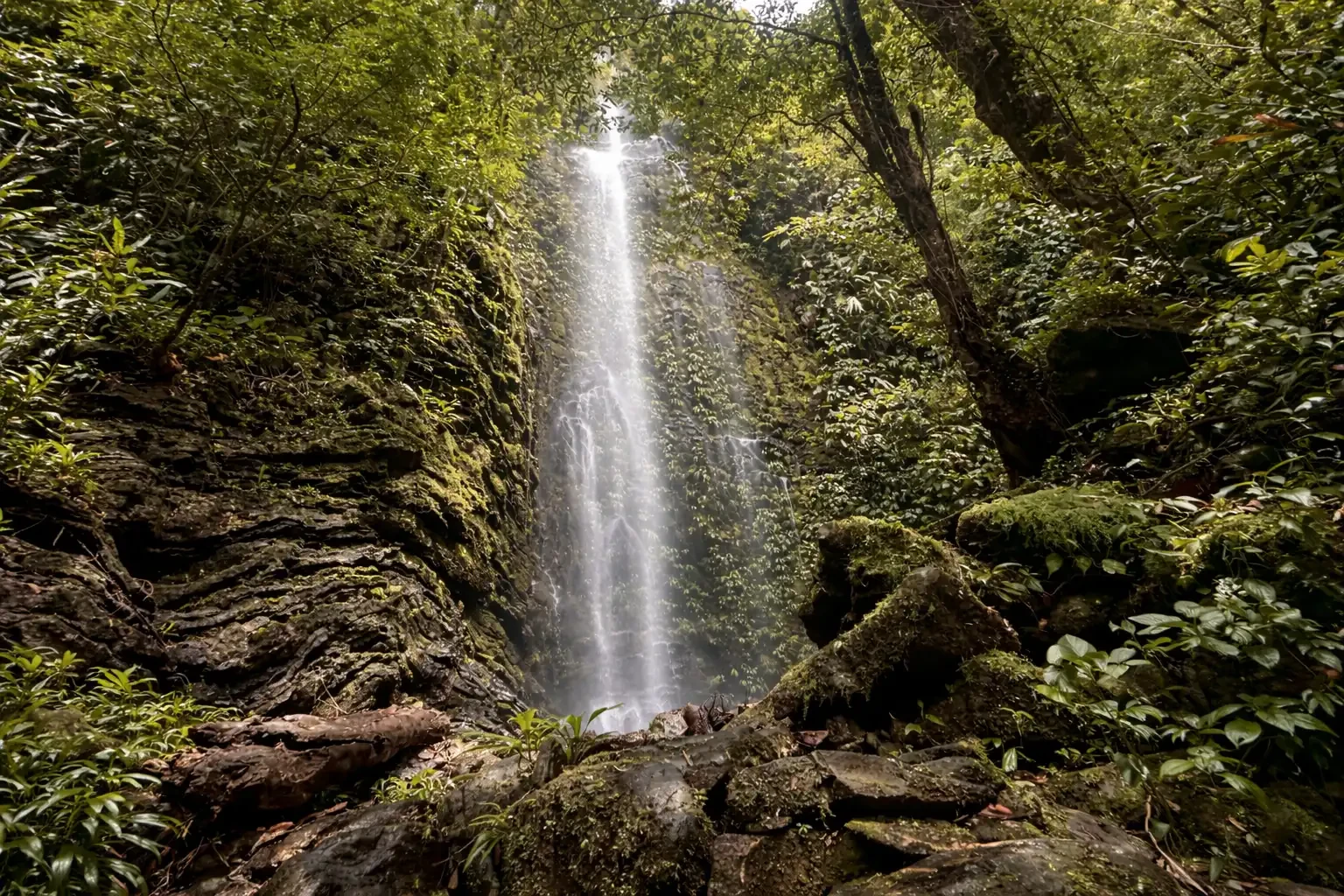 Cascadas Waterfall Route Lost City Trek 5 days indigenous Kogui community Sierra Nevada