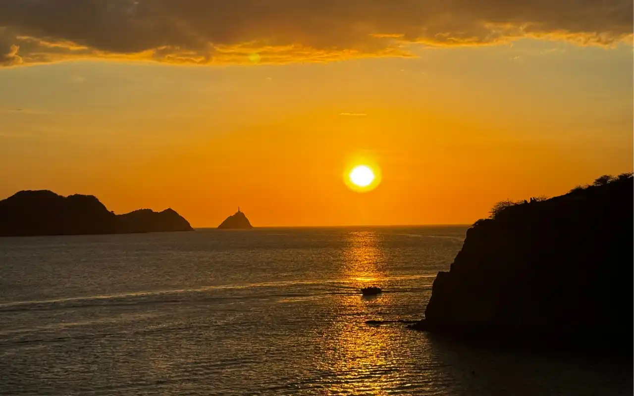 Taganga Playa Grande: Authentic Fishing Village - 2