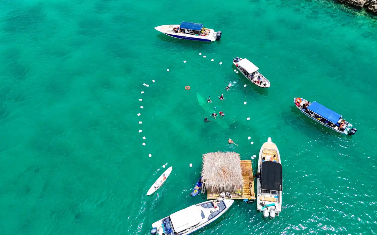 VIP 3 Island Tour Cartagena: Islabela, Isla Mulata and Isla Ibbiza - 2