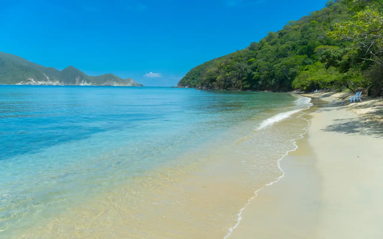 Playa Cinto and Playa Cristal Tayrona Park: Boat Tour from Santa Marta - 3