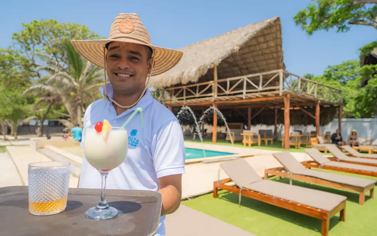 VIP 3 Island Tour Cartagena: Islabela, Isla Mulata and Isla Ibbiza - 10