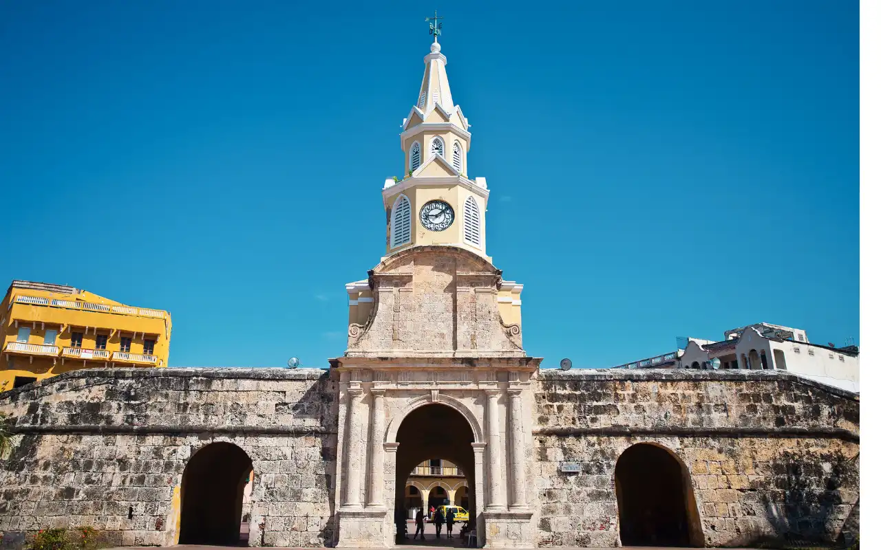 city tour in cartagena historic center