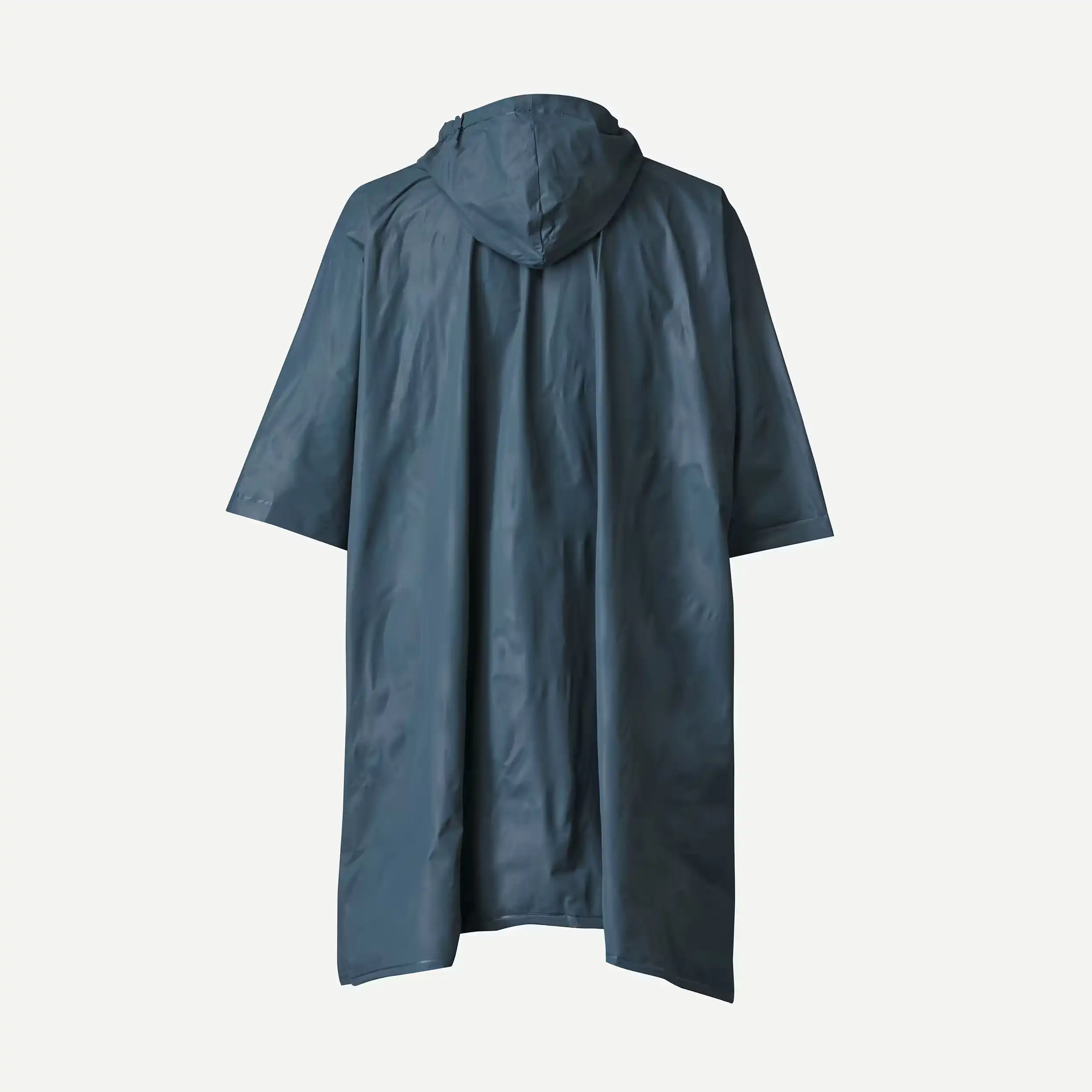Waterproof trekking cape rental in Santa Marta